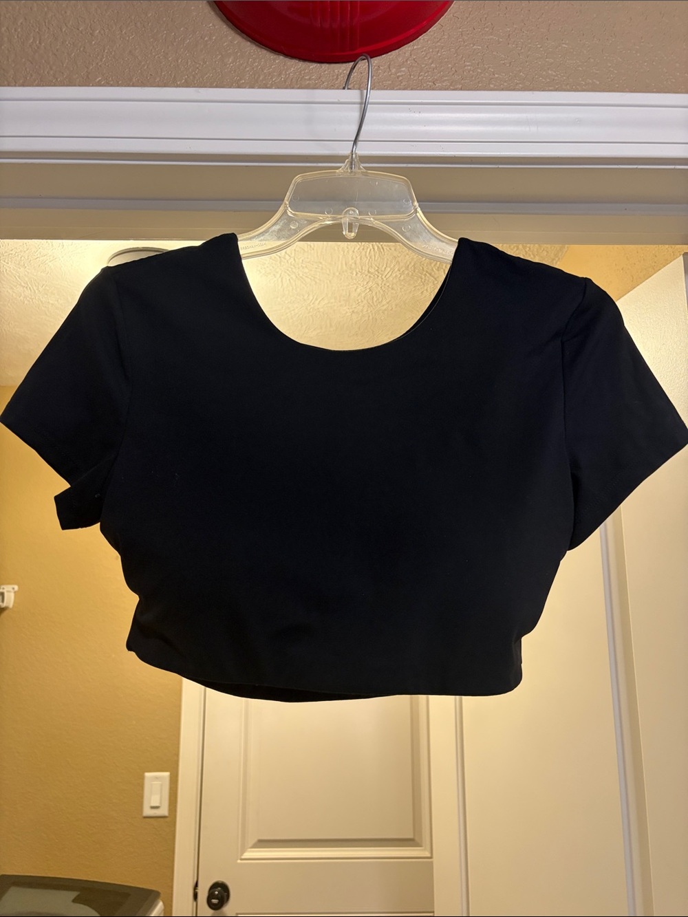 Everyday Black Scoop Ne k Crop Top with Built-In Bra
